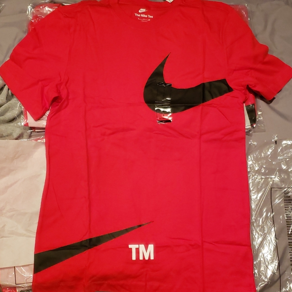 Nike short sleeve t-shirt
